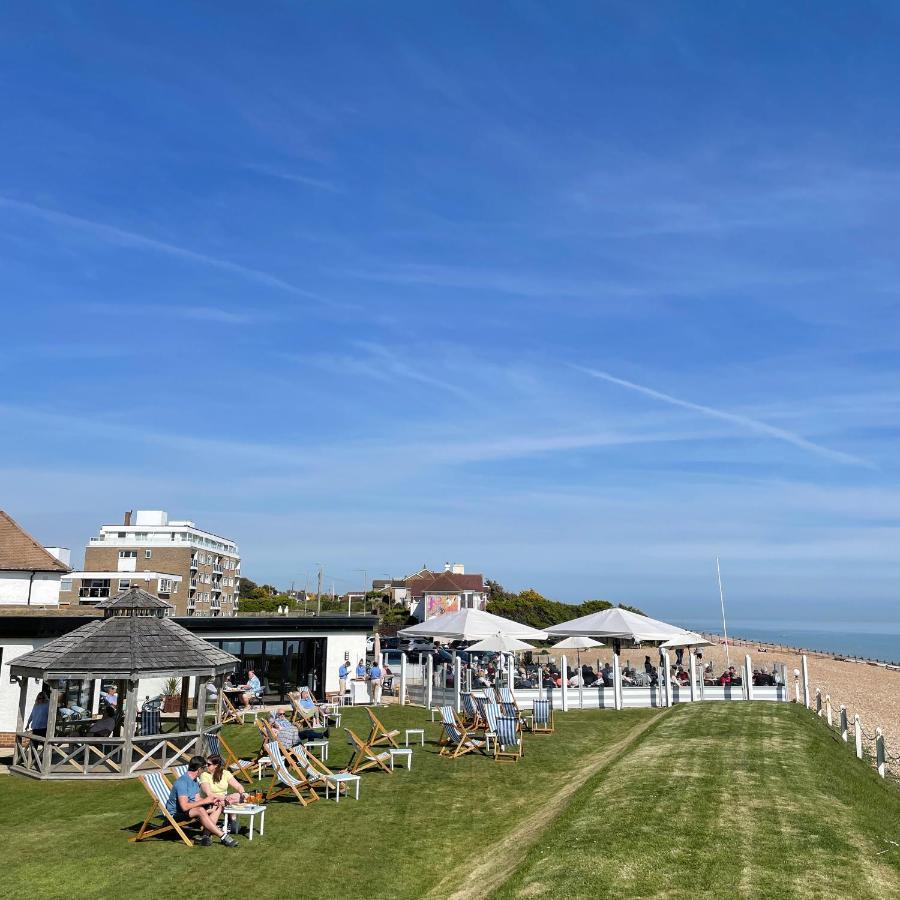 The Relais Cooden Beach And Spa Bexhill-on-Sea Eksteriør billede